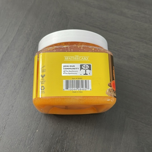 Lemon & Turmeric glowing body scrub from Spathecary 21oz / 600g - Picture 2 of 5